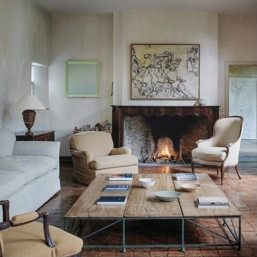 English Traditions Guide to Styling Your Fireplace