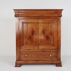 French Petite Armoire – English Traditions