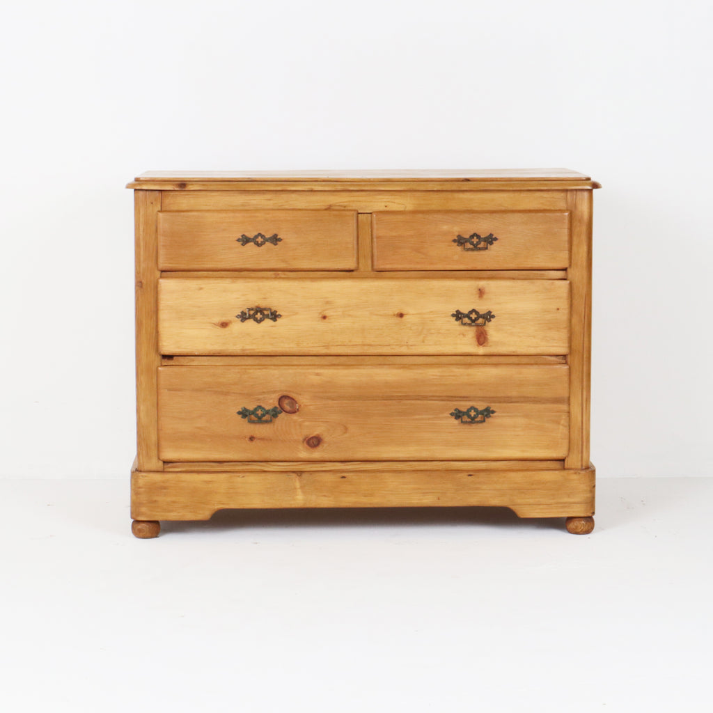 English Antique Pine Chest of Drawers c1880