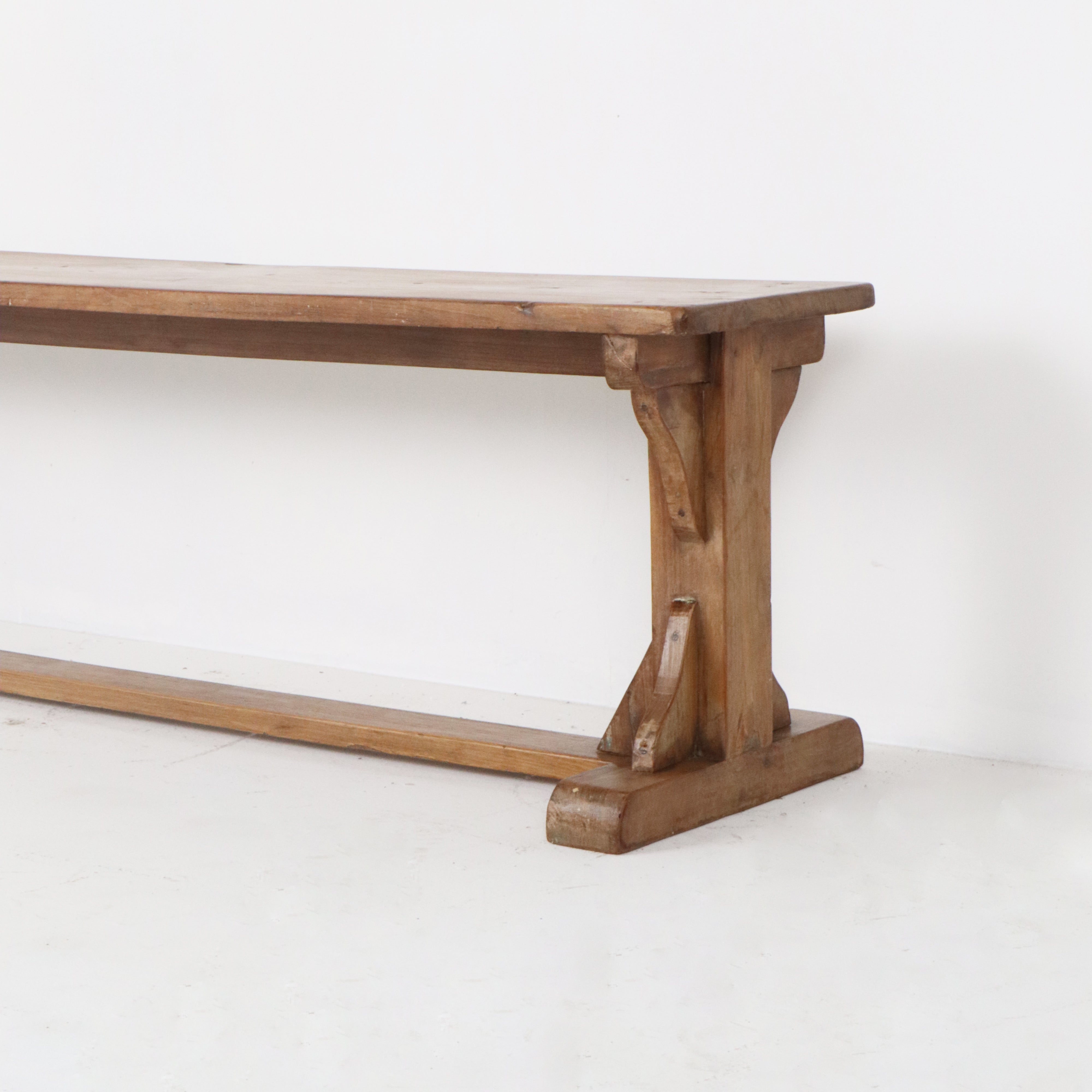 European Bench Vintage European Bench – English Traditions